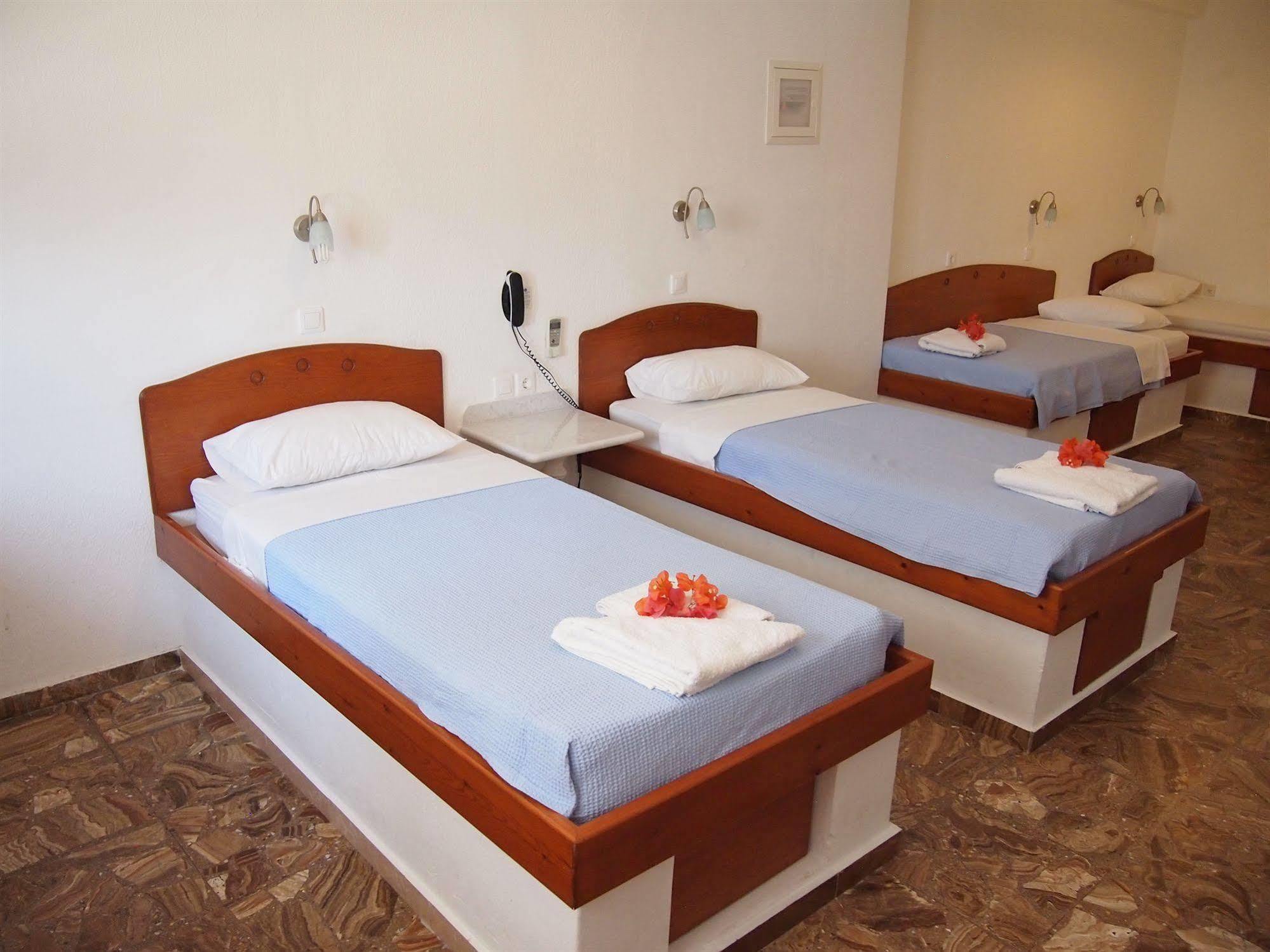 Homer'S Inn Hotel Íosz Kültér fotó